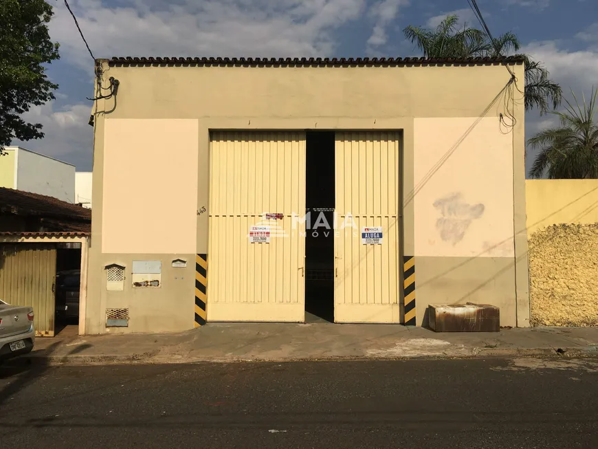 Foto 1 de Galpão/Depósito/Armazém à venda, 250m² em Universitário, Uberaba