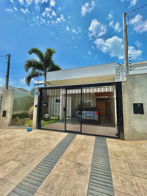 Foto 1 de Casa com 3 Quartos à venda, 143m² em Jardim Pilar, Maringá