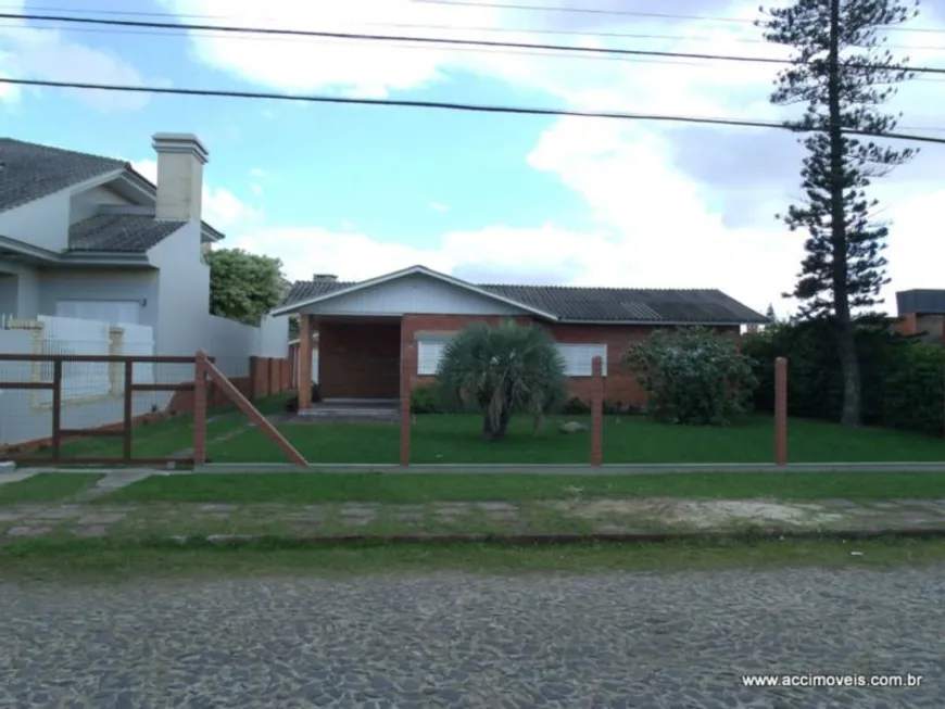 Foto 1 de Casa com 3 Quartos à venda, 142m² em Centro, Atlântida