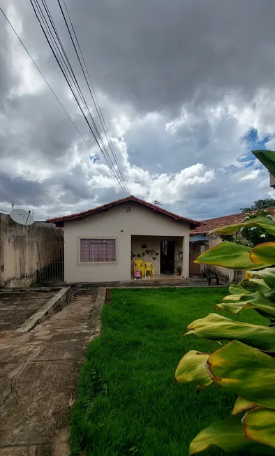 Foto 1 de Casa com 3 Quartos à venda, 120m² em Setor Leste Universitário, Goiânia