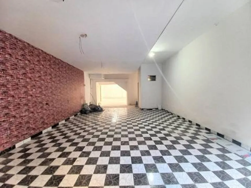 Foto 1 de Galpão/Depósito/Armazém para alugar, 250m² em Santa Ifigênia, São Paulo