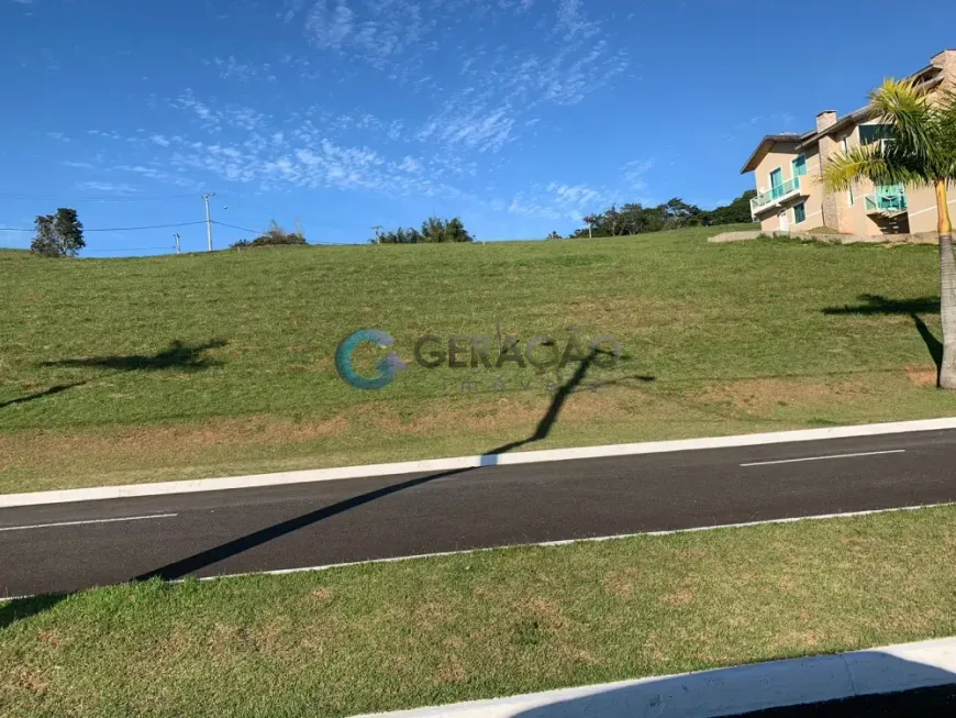 Foto 1 de Lote/Terreno à venda, 1000m² em , Paraibuna