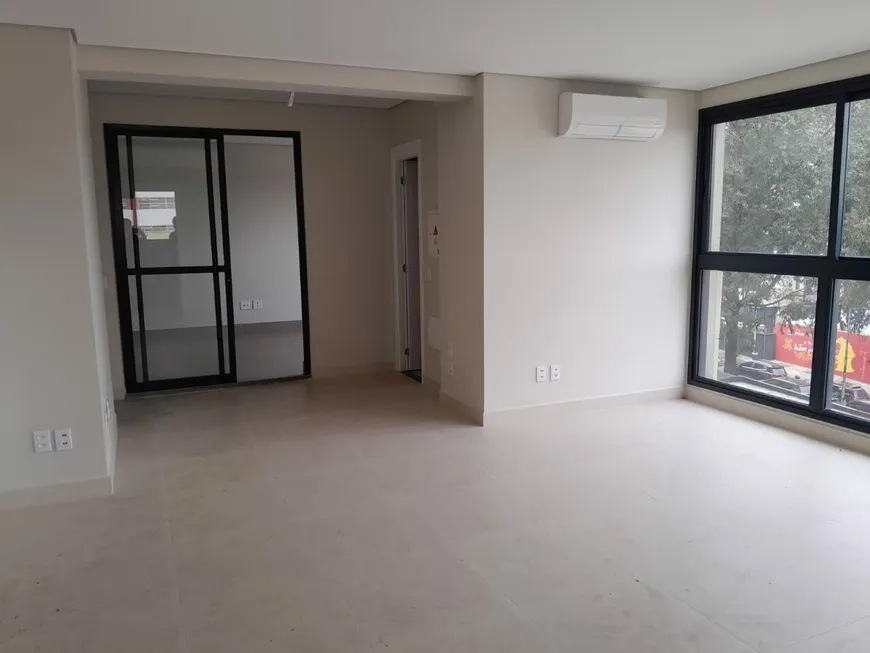 Foto 1 de Ponto Comercial para alugar, 57m² em Cerqueira César, São Paulo