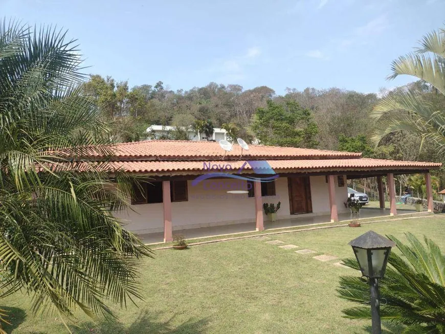 Foto 1 de Fazenda/Sítio com 5 Quartos à venda, 445m² em Maracatú, Guararema