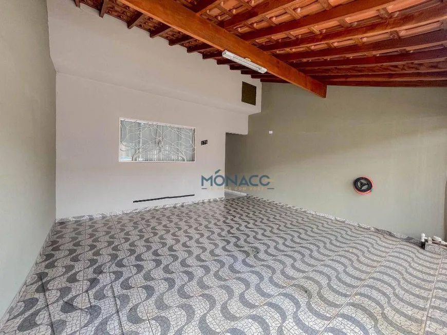 Foto 1 de Casa com 2 Quartos à venda, 52m² em Columbia, Londrina