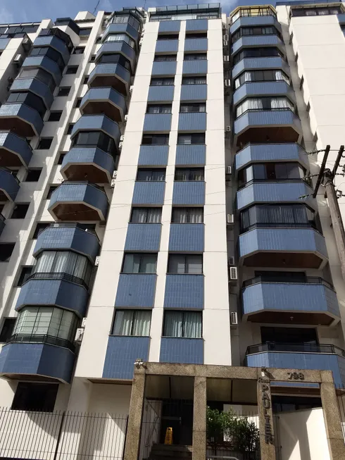 Foto 1 de Apartamento com 3 Quartos à venda, 209m² em Centro, Florianópolis