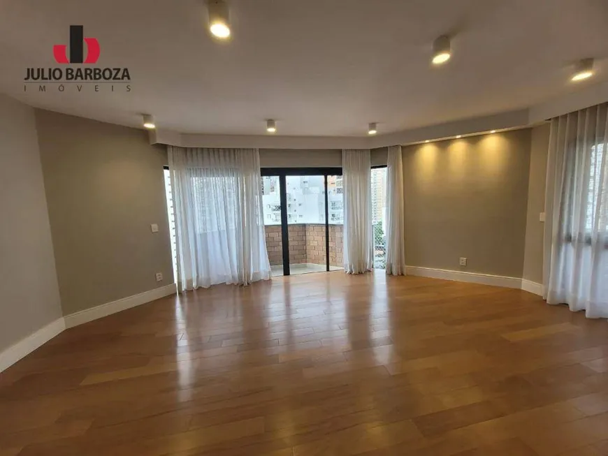 Foto 1 de Apartamento com 3 Quartos à venda, 168m² em Vila Uberabinha, São Paulo