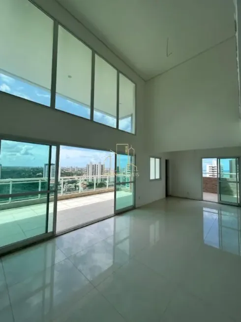 Foto 1 de Apartamento com 4 Quartos à venda, 190m² em Patamares, Salvador