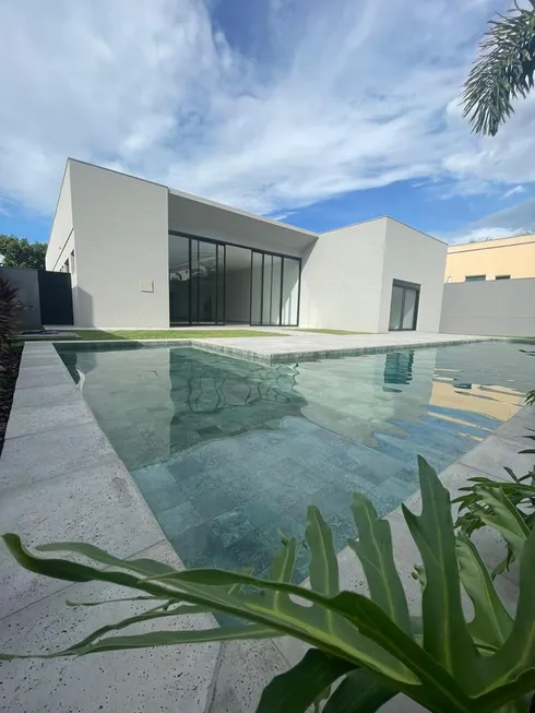 Foto 1 de Casa de Condomínio com 4 Quartos à venda, 530m² em ALPHAVILLE CRUZEIRO DO SUL, Goiânia