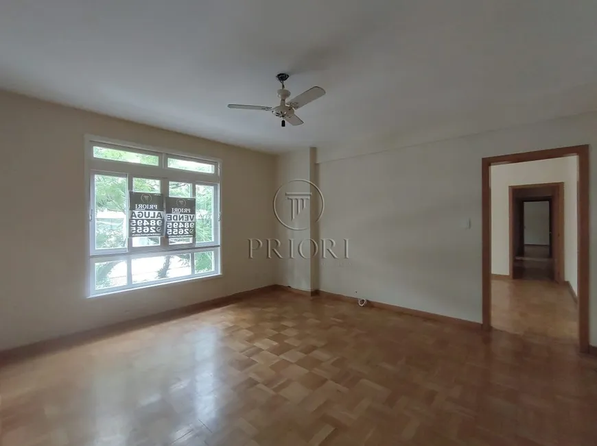 Foto 1 de Apartamento com 3 Quartos à venda, 110m² em Bom Fim, Porto Alegre