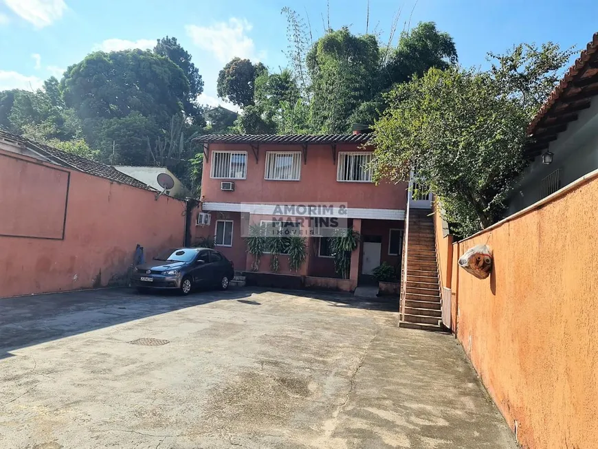 Foto 1 de Casa com 3 Quartos para alugar, 157m² em Pechincha, Rio de Janeiro