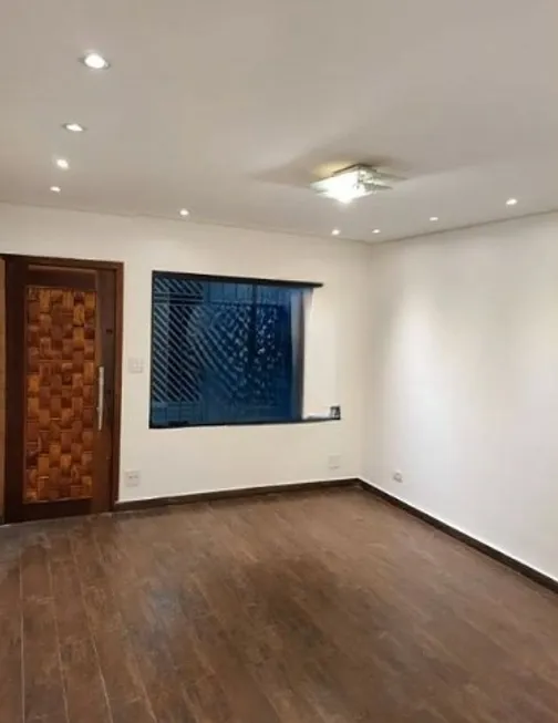 Foto 1 de Sobrado com 3 Quartos à venda, 120m² em Chácara Santo Antônio, São Paulo