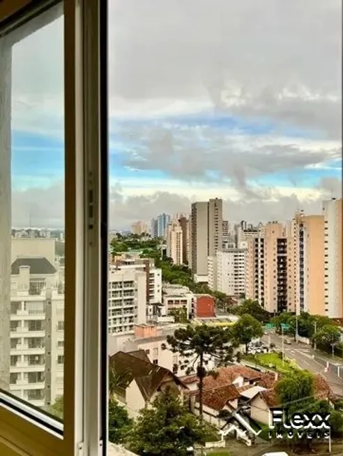 Foto 1 de Apartamento com 1 Quarto à venda, 29m² em Centro, Curitiba