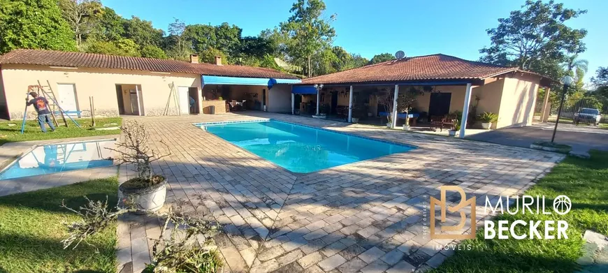Foto 1 de Fazenda/Sítio com 6 Quartos à venda, 600m² em Rio Abaixo, Jacareí