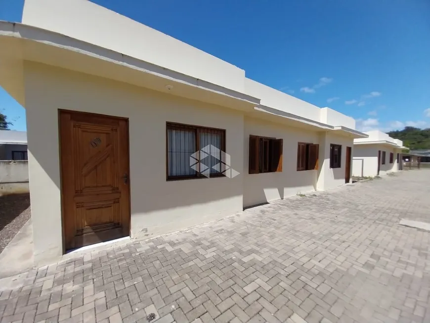 Foto 1 de Casa de Condomínio com 2 Quartos à venda, 51m² em Jardim Iolanda, Guaíba