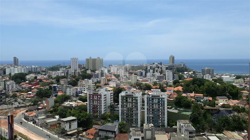 Foto 1 de Apartamento com 4 Quartos à venda, 245m² em Horto Florestal, Salvador