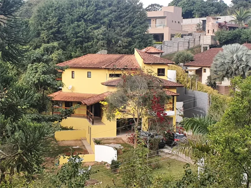 Foto 1 de Sobrado com 5 Quartos à venda, 320m² em Serra da Cantareira, Mairiporã