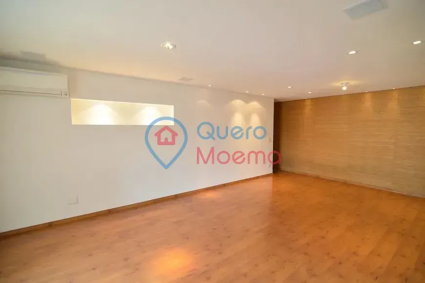 Foto 1 de Apartamento com 3 Quartos à venda, 131m² em Moema, São Paulo