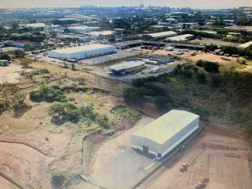 Foto 1 de Galpão/Depósito/Armazém à venda, 1500m² em Distrito Industrial, Uberlândia