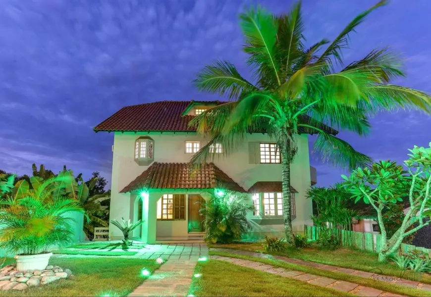 Foto 1 de Casa com 12 Quartos à venda, 416m² em Canasvieiras, Florianópolis