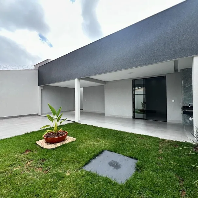 Foto 1 de Casa com 3 Quartos à venda, 151m² em Brasília, Feira de Santana