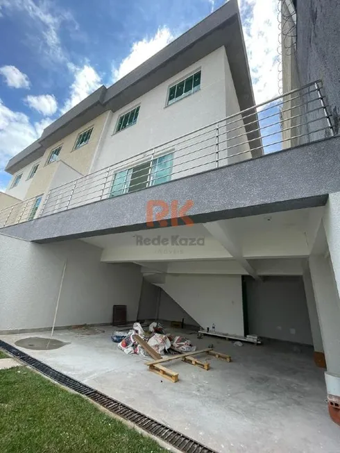 Foto 1 de Casa com 3 Quartos à venda, 145m² em Cabral, Contagem