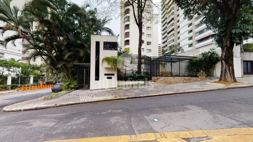 Foto 1 de Apartamento com 4 Quartos à venda, 165m² em Moema, São Paulo