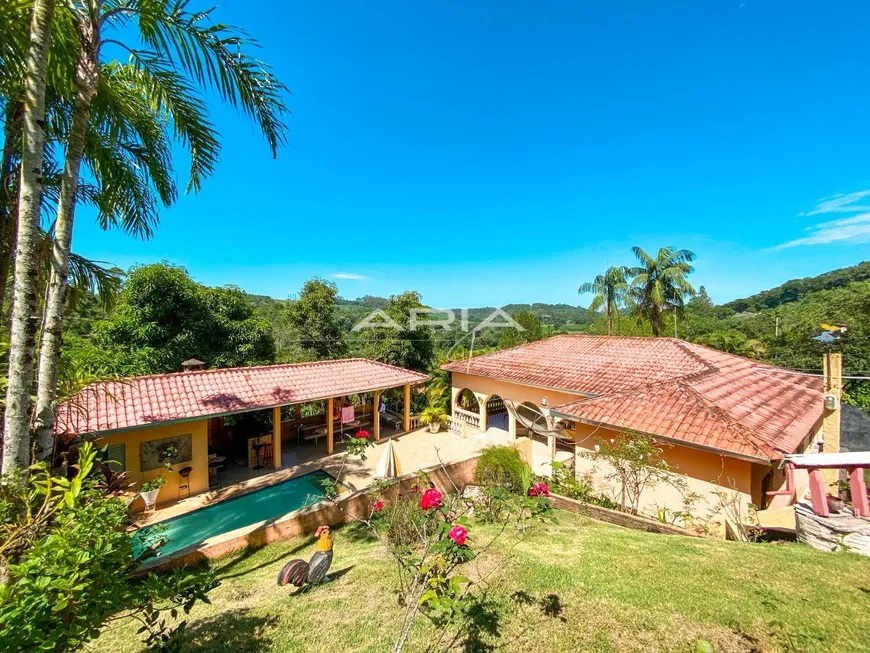 Foto 1 de Fazenda/Sítio com 3 Quartos à venda, 250m² em Chácaras Sao Miguel, Londrina