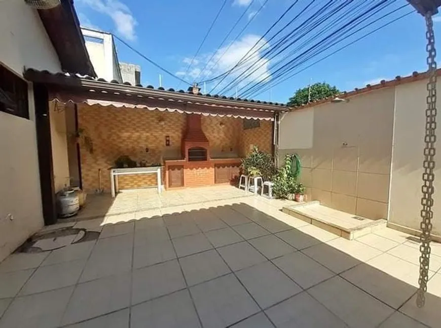 Foto 1 de Casa com 3 Quartos à venda, 100m² em Extensão do Bosque, Rio das Ostras