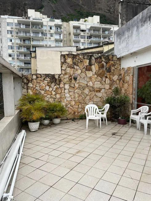 Foto 1 de Apartamento com 4 Quartos à venda, 220m² em Copacabana, Rio de Janeiro