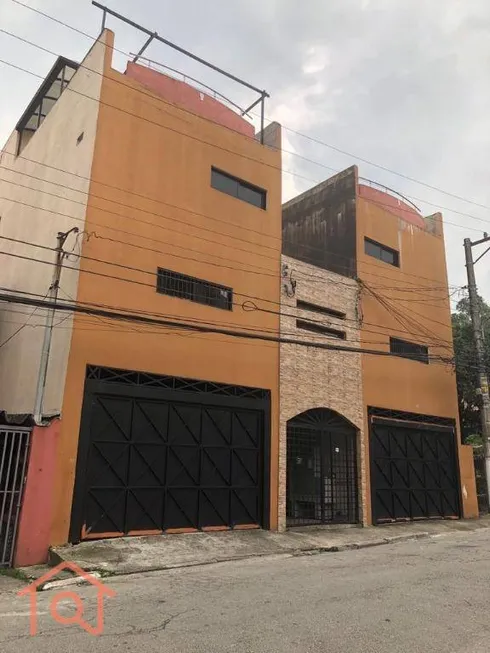 Foto 1 de Casa com 10 Quartos à venda, 337m² em Vila Mira, São Paulo