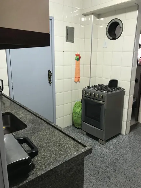 Foto 1 de Apartamento com 2 Quartos à venda, 75m² em Centro, Niterói