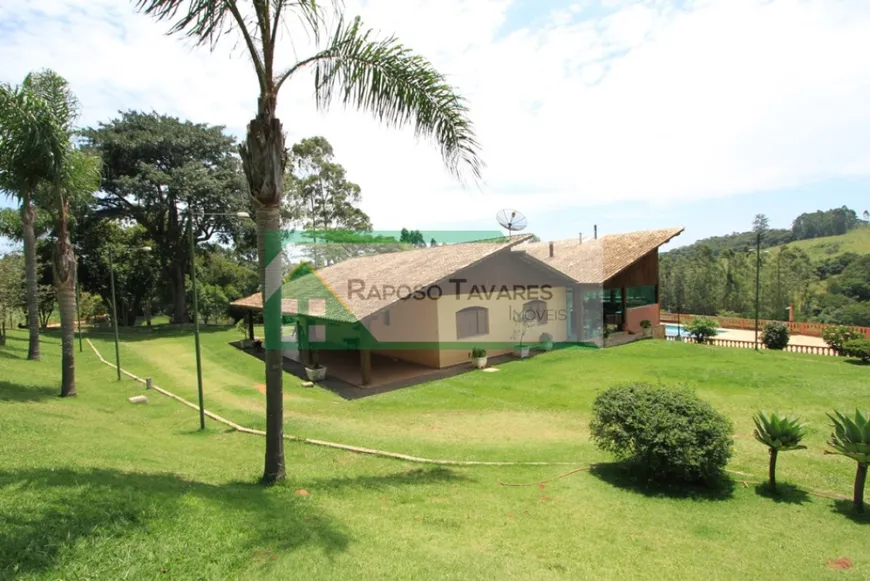 Foto 1 de Fazenda/Sítio com 4 Quartos à venda, 800m² em Zona Rural, São Roque