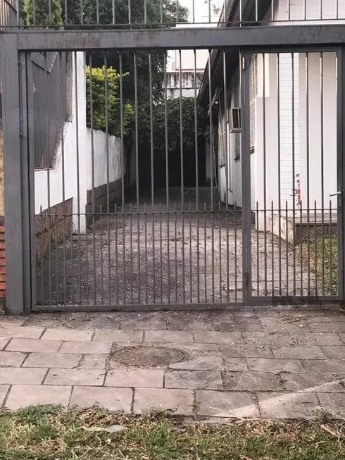 Foto 1 de Casa com 3 Quartos à venda, 119m² em Três Figueiras, Porto Alegre