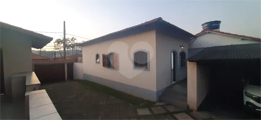 Foto 1 de Casa com 1 Quarto à venda, 140m² em Tremembé, São Paulo