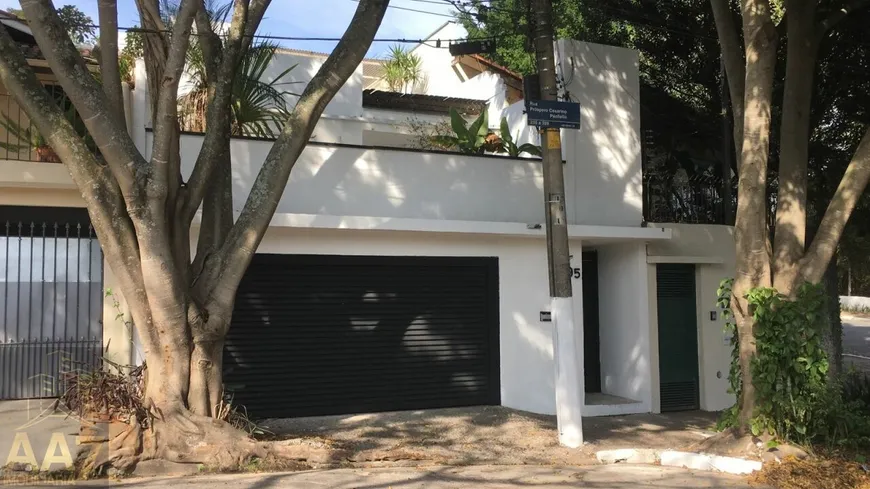 Foto 1 de Casa com 3 Quartos à venda, 140m² em Conjunto Residencial Butantã, São Paulo