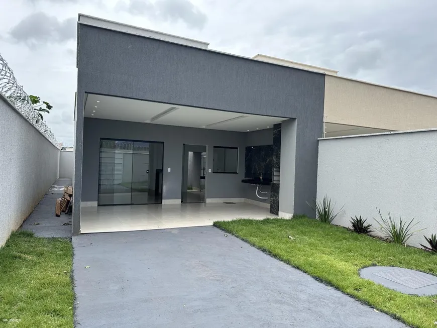Foto 1 de Casa com 3 Quartos à venda, 194m² em Residencial Parque Mendanha, Goiânia