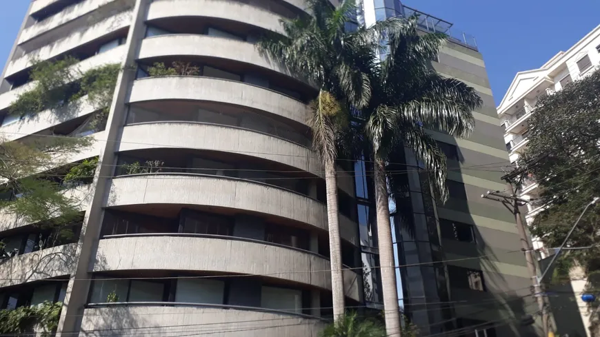Foto 1 de Apartamento com 3 Quartos para alugar, 270m² em Morumbi, São Paulo