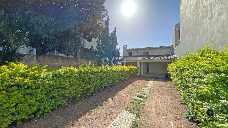 Foto 1 de Casa com 3 Quartos à venda, 119m² em Medianeira, Porto Alegre