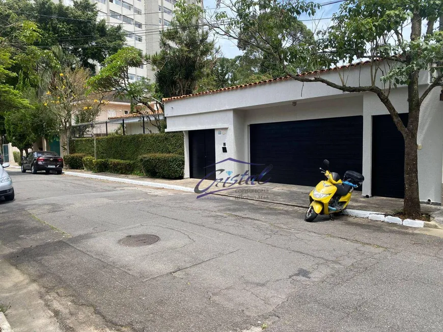 Foto 1 de Casa com 4 Quartos para venda ou aluguel, 450m² em Santo Amaro, São Paulo