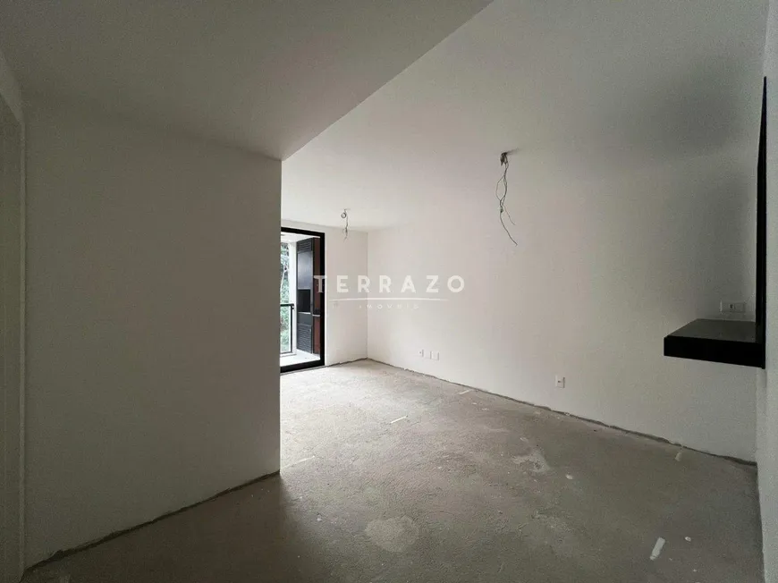 Foto 1 de Apartamento com 2 Quartos à venda, 75m² em Agriões, Teresópolis