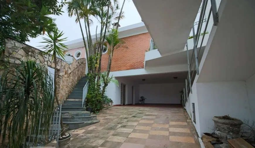 Foto 1 de Sobrado com 3 Quartos à venda, 244m² em Jardim Peri-Peri, São Paulo