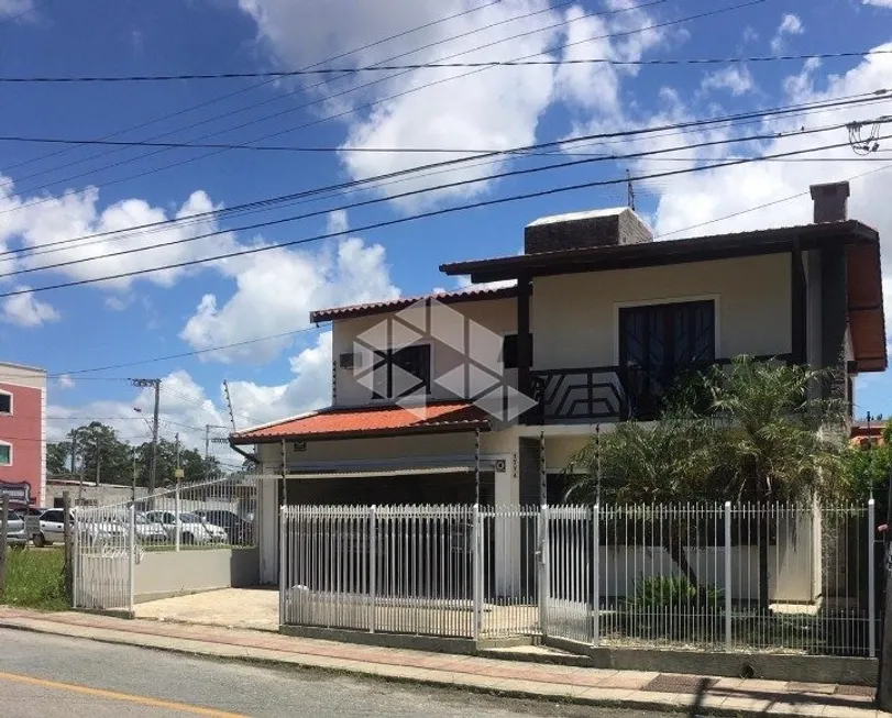 Foto 1 de Casa com 3 Quartos à venda, 250m² em Areias, São José
