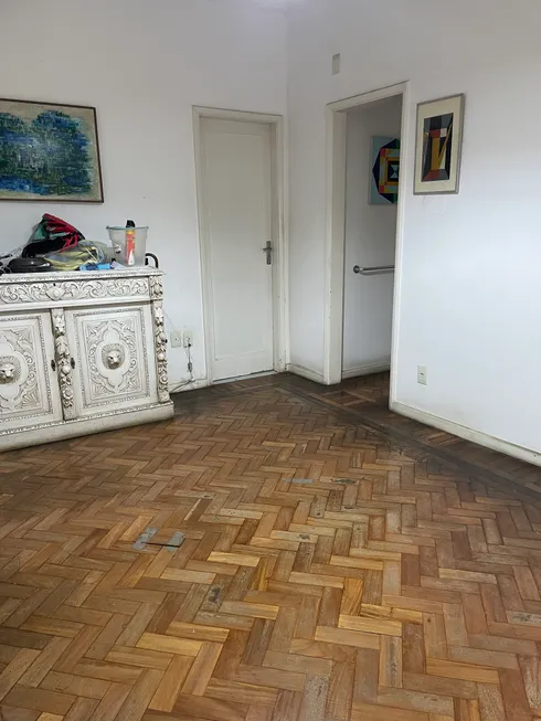 Foto 1 de Apartamento com 2 Quartos à venda, 70m² em Leblon, Rio de Janeiro