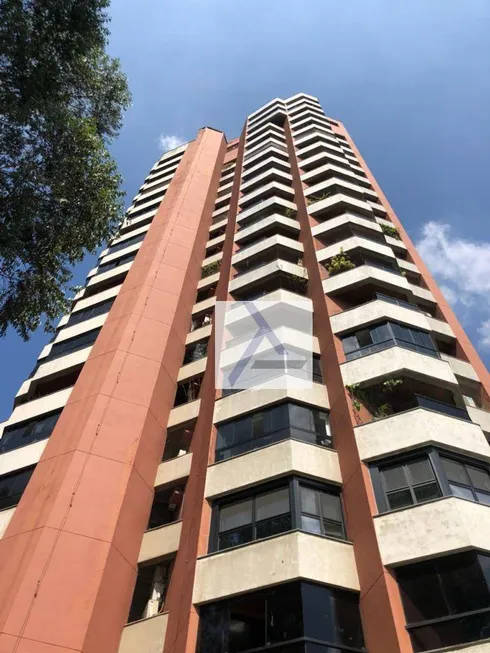 Foto 1 de Apartamento com 4 Quartos à venda, 241m² em Vila Suzana, São Paulo