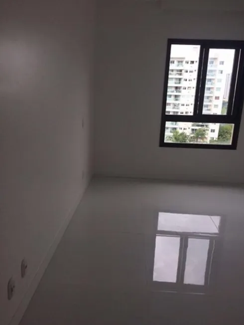 Foto 1 de Apartamento com 3 Quartos à venda, 107m² em Alphaville I, Salvador