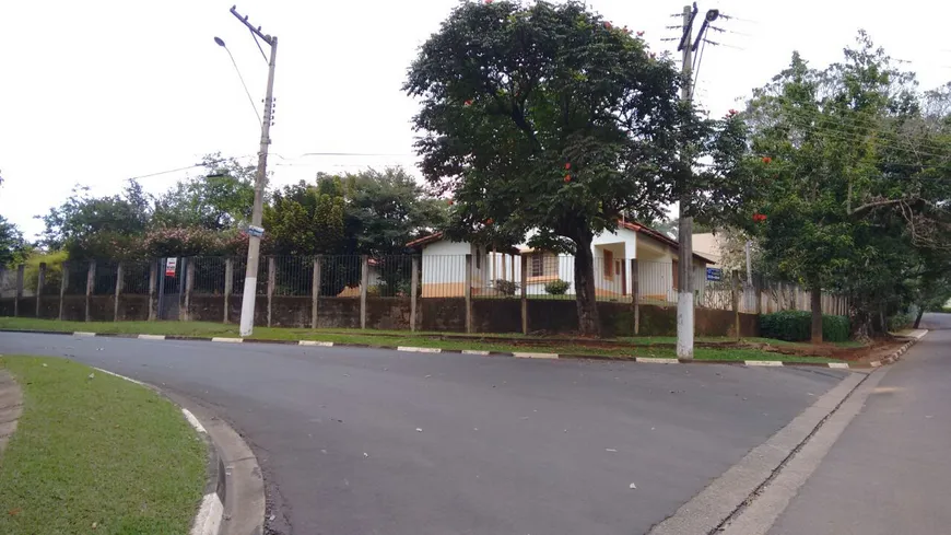 Foto 1 de Fazenda/Sítio com 3 Quartos à venda, 206m² em Jardim Paulista, Atibaia