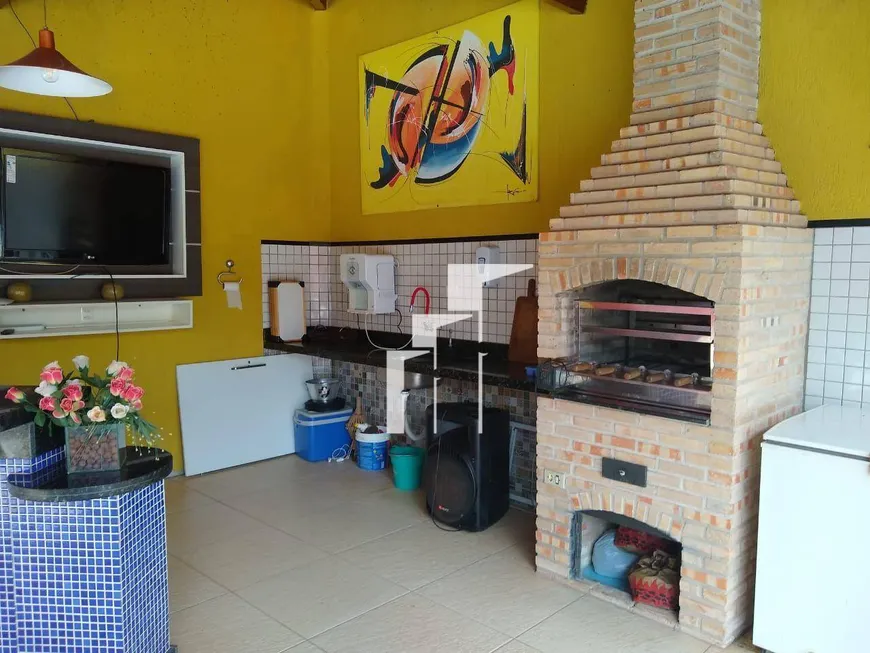 Foto 1 de Casa de Condomínio com 3 Quartos à venda, 300m² em Novo Uruguai, Teresina