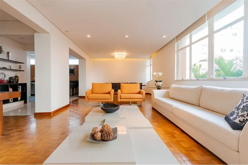 Foto 1 de Apartamento com 3 Quartos à venda, 165m² em Consolação, São Paulo