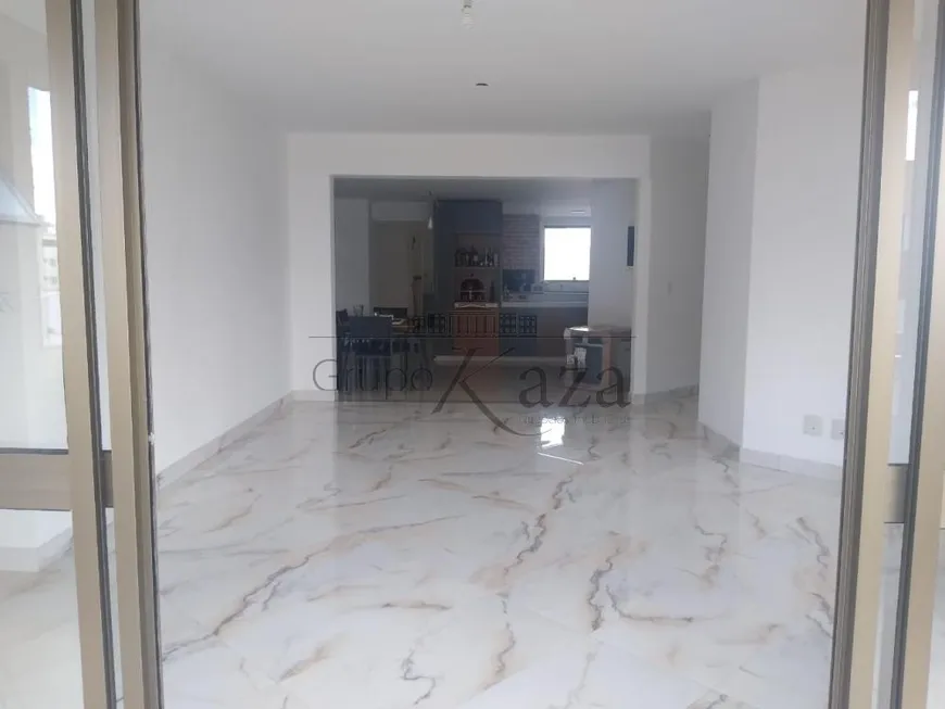 Foto 1 de Apartamento com 4 Quartos à venda, 220m² em Parque Residencial Aquarius, São José dos Campos